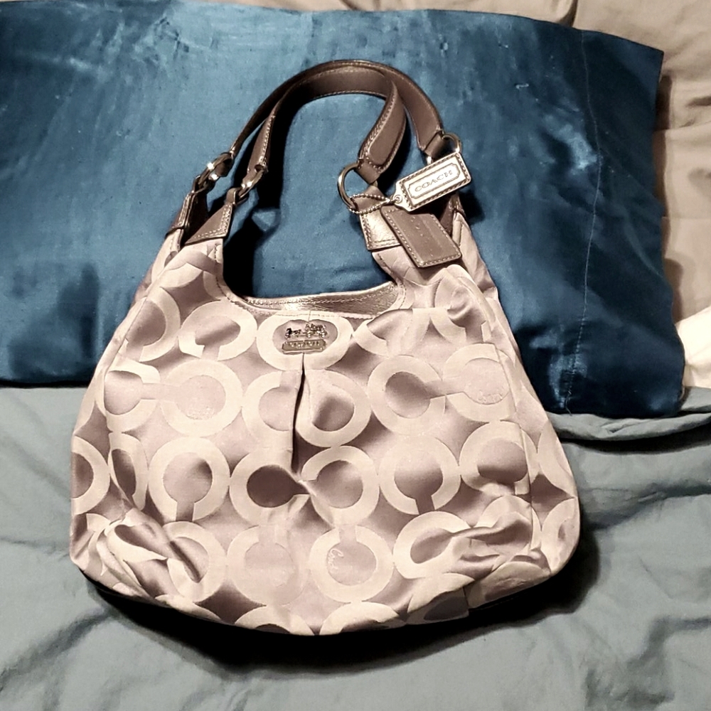 NWT Coach Madison Op Art Maggie Hobo Bag